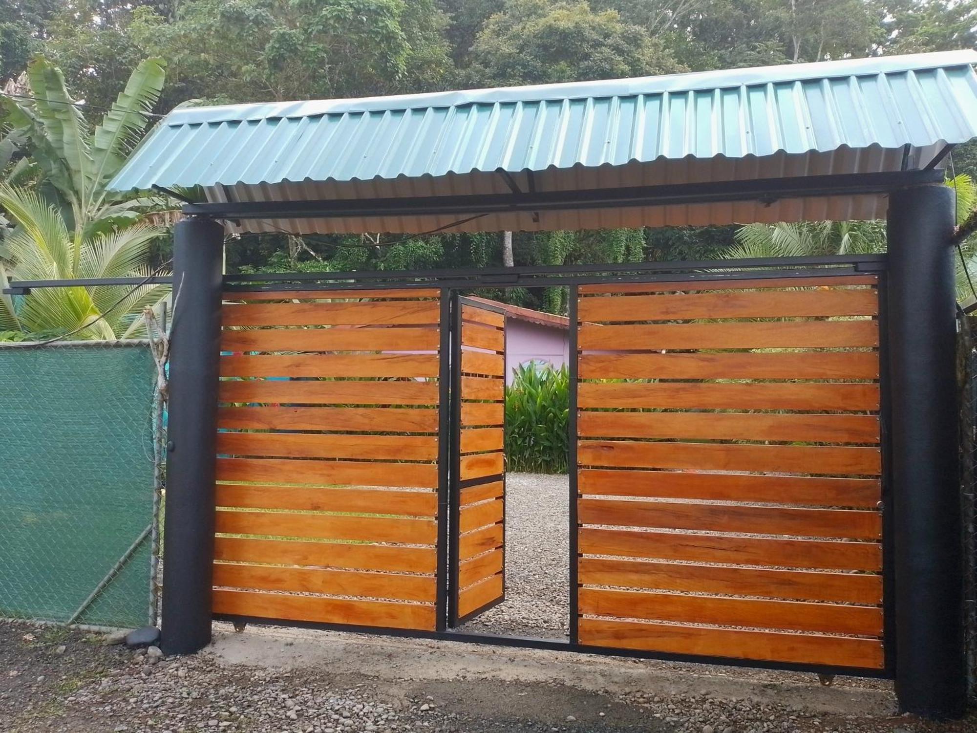 Casa Alegra Apartment Puerto Viejo de Talamanca Bagian luar foto